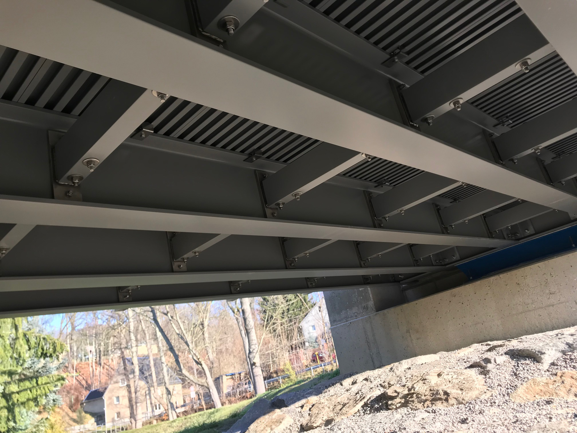 bilder-av-ultra-duty-glasfiber-planka-fraan-fiberline