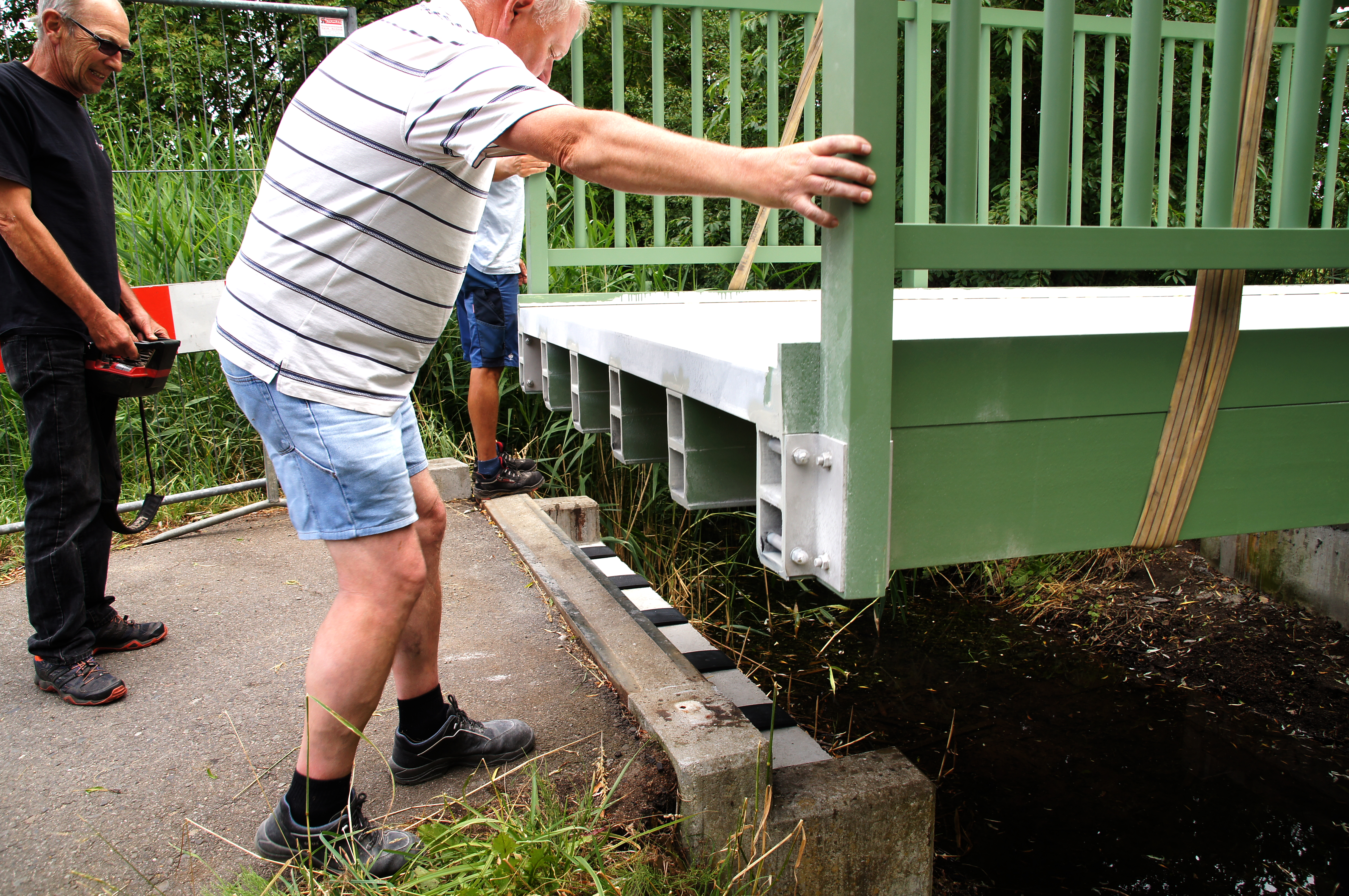 square-tube-used-in-construction