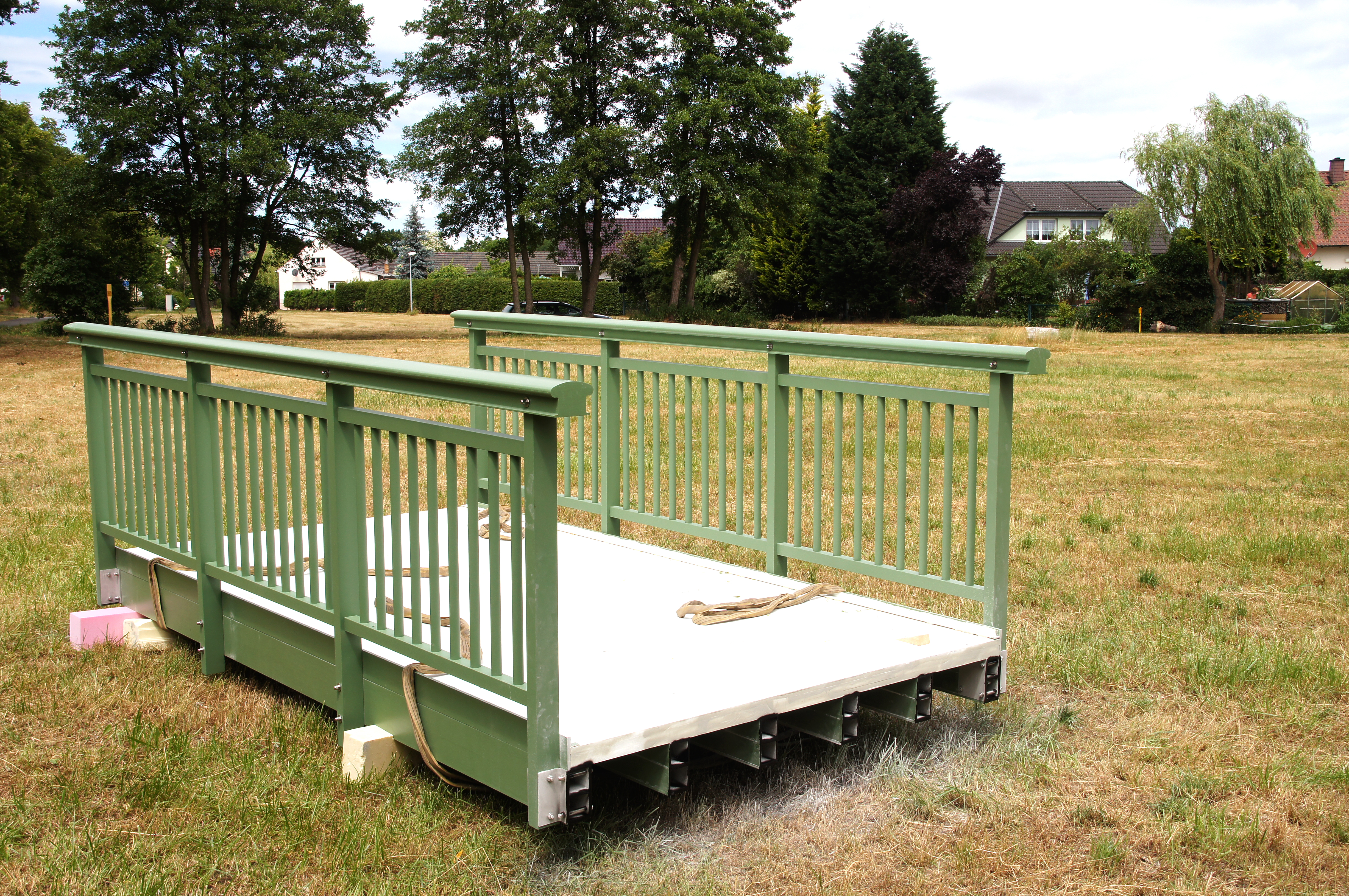 image-of-a-gfr-bridge-with-a-handrail-from-fiberline-180x120x8-mm