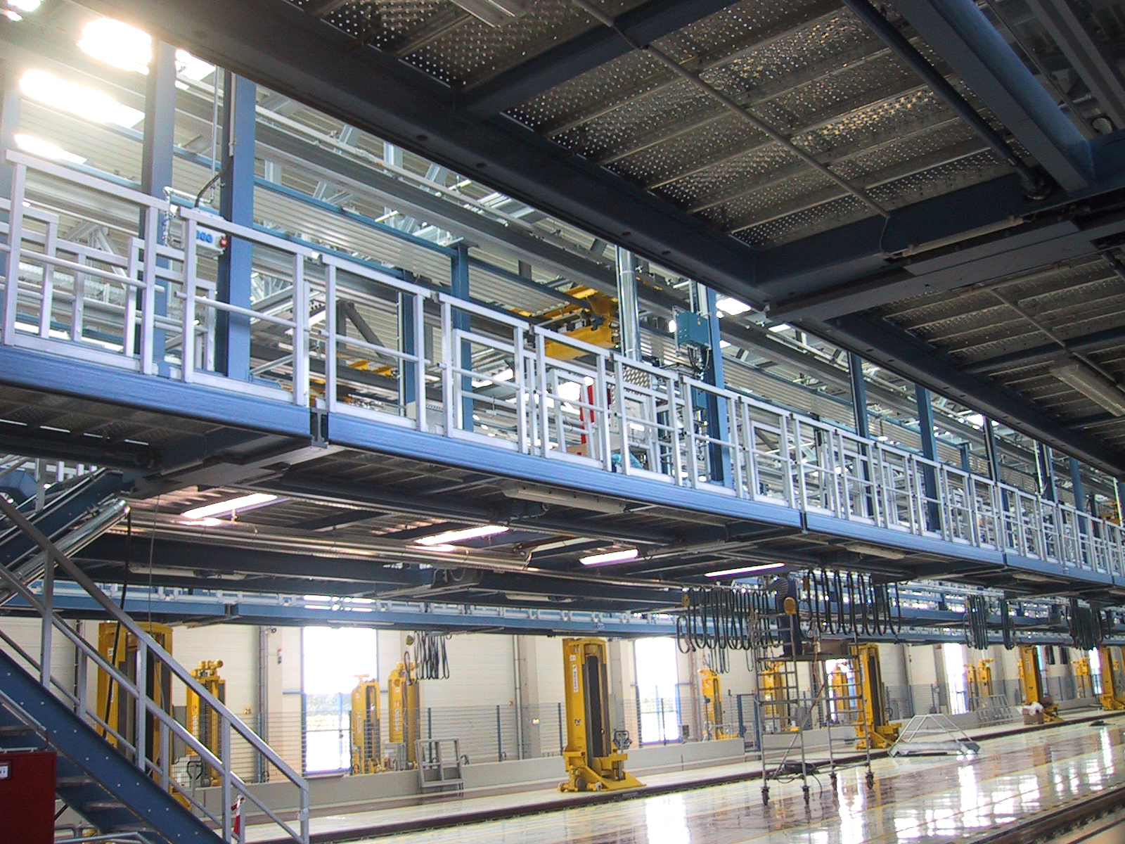 bilder-von-konstruktionen-die-mit-gfk-profilen-aus-gfk-gebaut-wurden